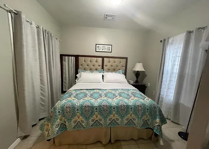 Cozy 3Bdr 2Bth 1St Floor Unit