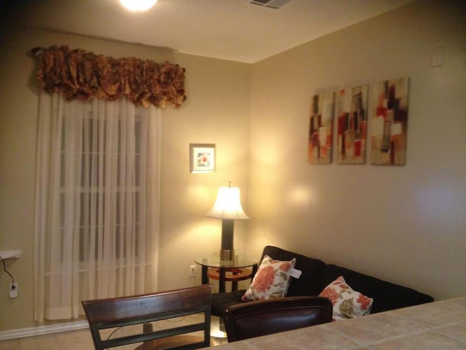Cozy 3bdr 2bth 1st Floor Unit New Orleans