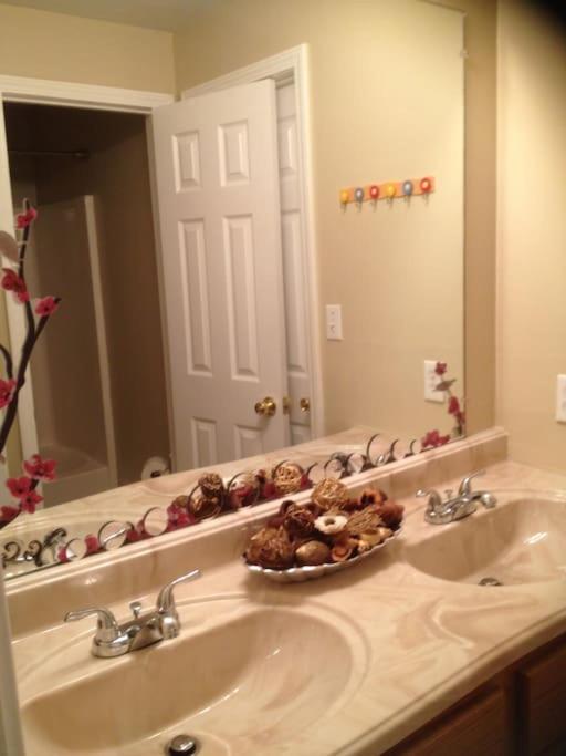 Cozy 3bdr 2bth 1st Floor Unit * New Orleans
