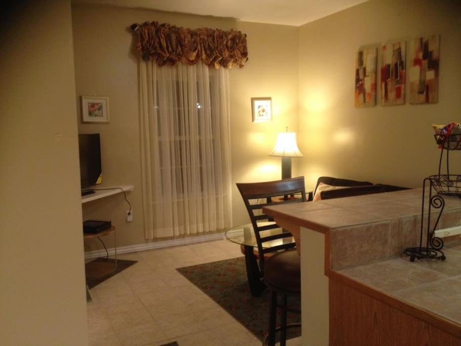 Cozy 3bdr 2bth 1st Floor Unit Apartment