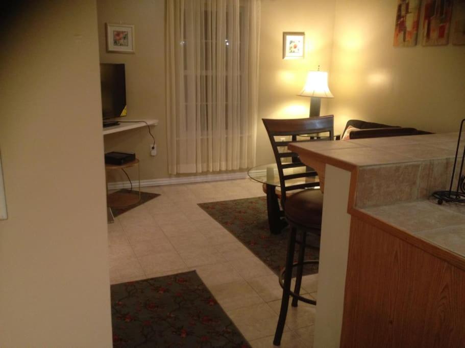 Cozy 3bdr 2bth 1st Floor Unit Apartment