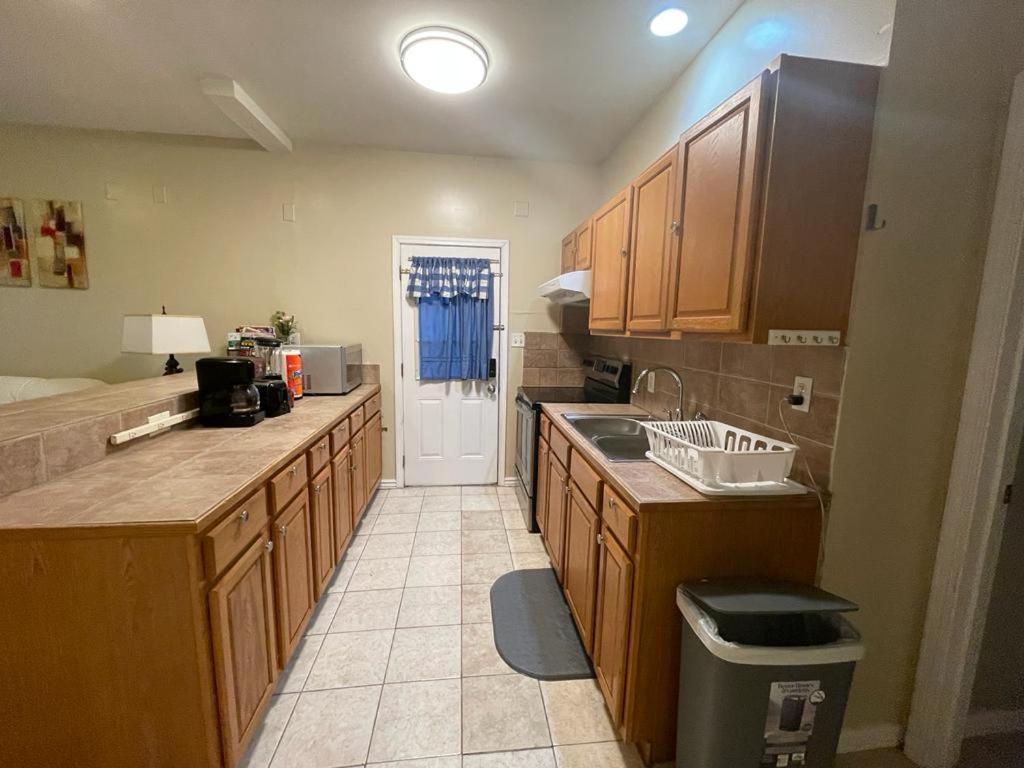 Cozy 3bdr 2bth 1st Floor Unit Apartment New Orleans