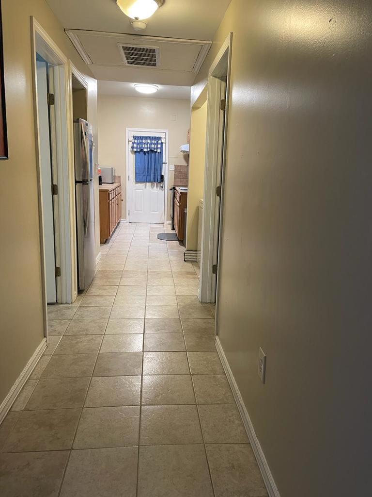Cozy 3bdr 2bth 1st Floor Unit *