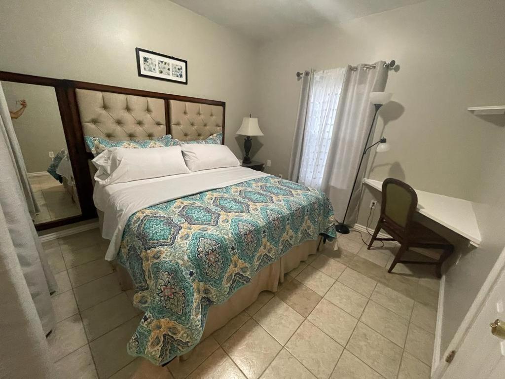 Cozy 3bdr 2bth 1st Floor Unit * New Orleans